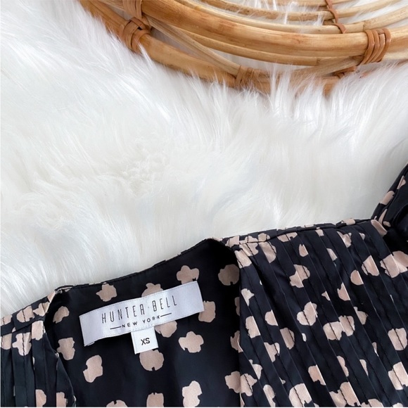 Hunter Bell Jenkins Mini Dress in Desert Poppy Print Puff Sleeves Black Tan Dot - Picture 8 of 14